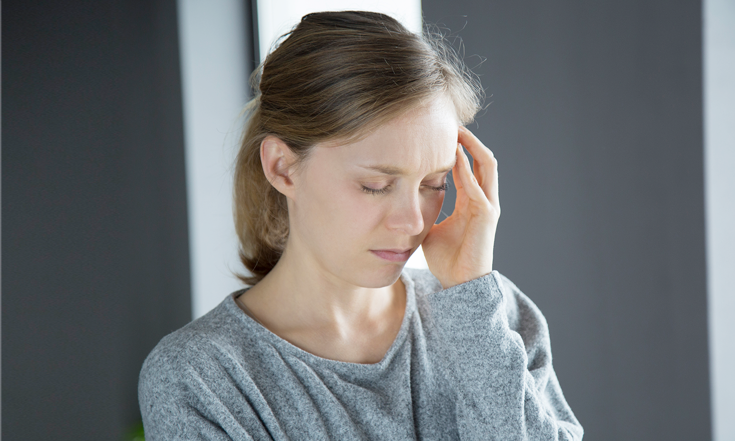 Laser Therapy for Migraines: Can Light Really Help Relieve Your Headaches?
