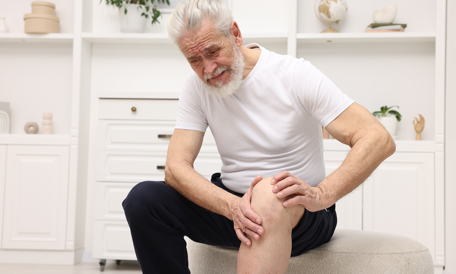 What If Pain Relief Didn’t Have to Come in a Pill? Exploring the Power of Laser Therapy